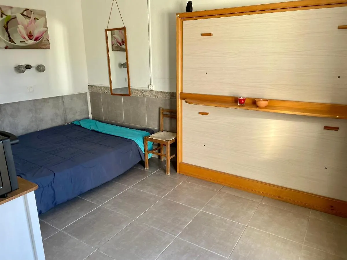 Studio Les Pieds Dans L'Eau Apartment Hyeres 0*,  France